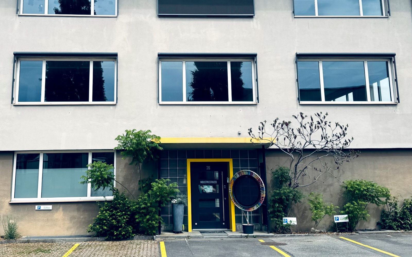 Standort Bainesser – Industriestrasse 26, 5600 Lenzburg